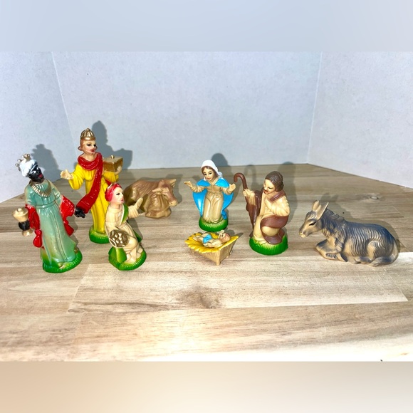 Vintage 8 Piece Plastic Nativity Made in Hong Kong Mid Century Christmas Decor - Picture 7 of 15